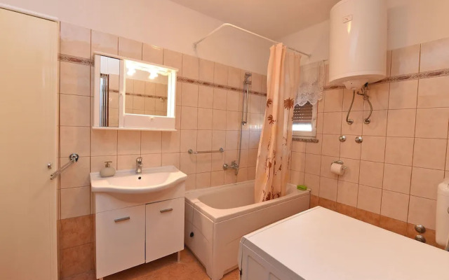 Apartment 621