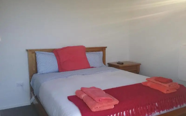 Cromwell Escape – Guest Rooms – Cromwell