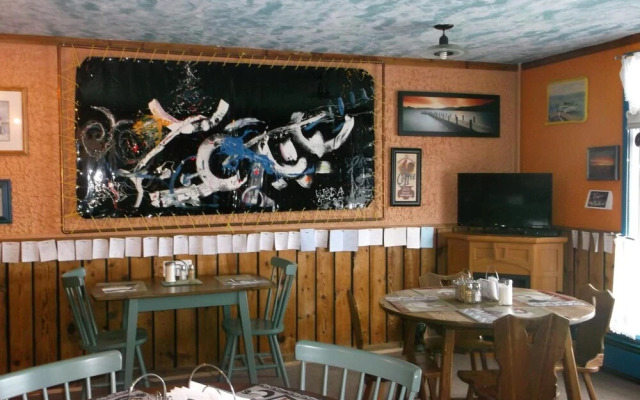 Haileybury Beach Motel