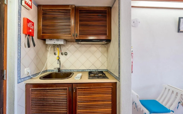 Rent4rest Sesimbra Ocean View Studio - Direct Beach Access