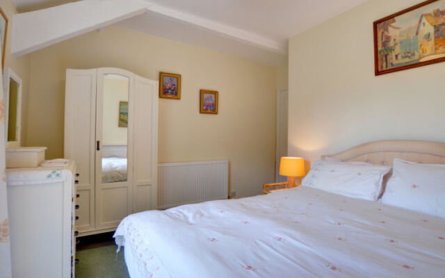 Holiday Home Caerynwch