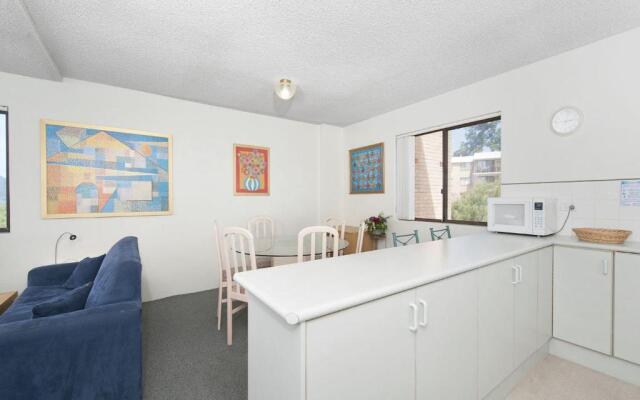 Intrepid, Unit 8/3 Intrepid Close