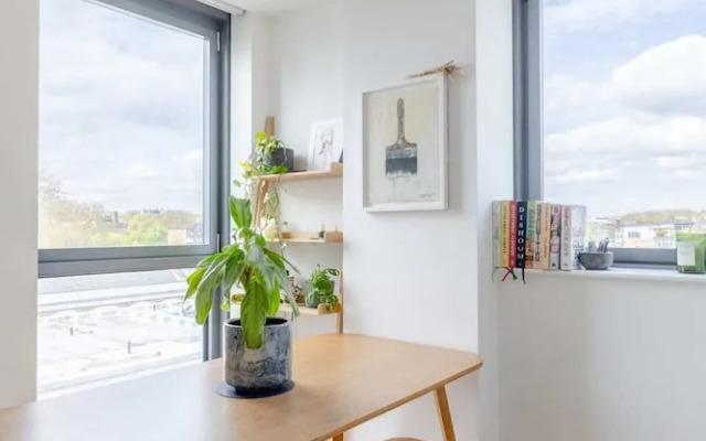 Funky 1BD High-rise Flat W/city Views, Angel!