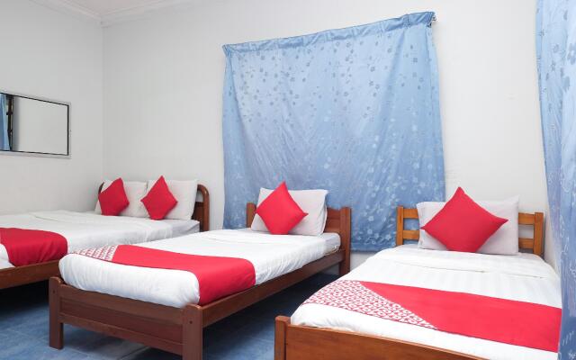 OYO 90744 Bari Indah Beach Resort