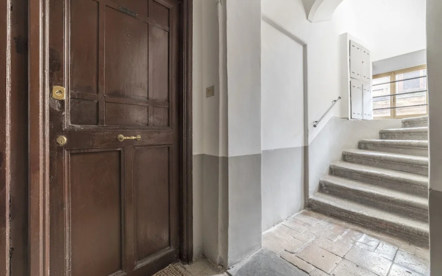 Montecitorio & Pantheon Stylish Flat