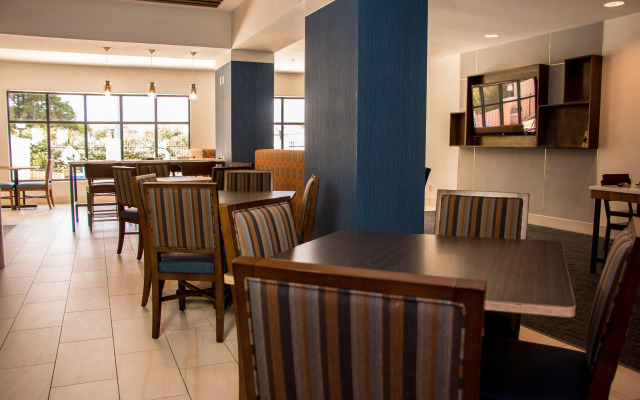 Comfort Inn & Suites Tyler - Lindale