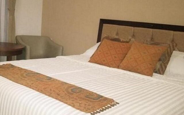 Adelia Hotel