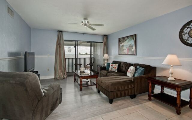 Runaway Bay Resort by BBG