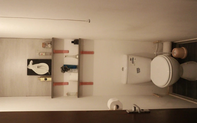 Comfortable 2-bed House in London Zone 2