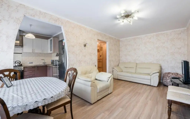 UNO (УНО) на улице 8-я Парковая 25