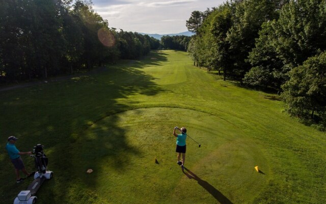 Massanutten's Woodstone Meadows by Tripforth