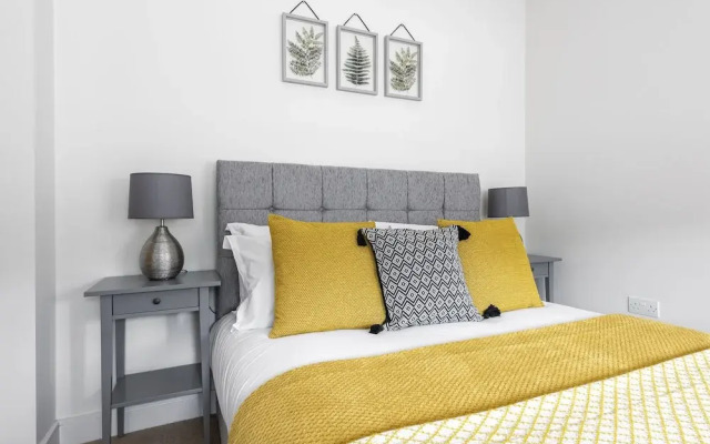 Stay in the Heart of Bath