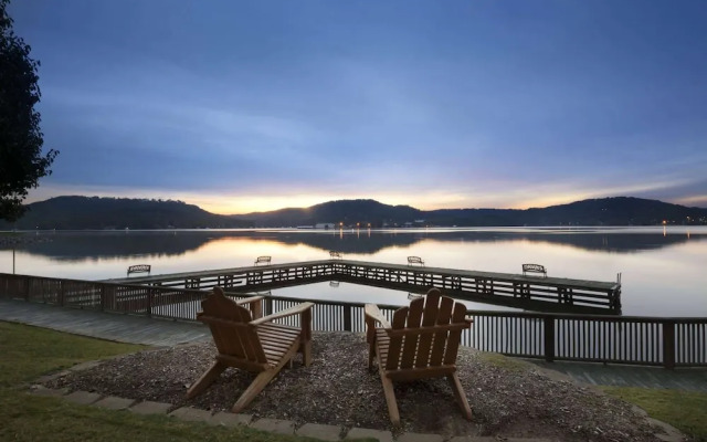 Holiday Inn Lake Guntersville