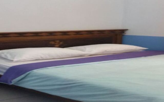 Larantuka Beach Apartments.