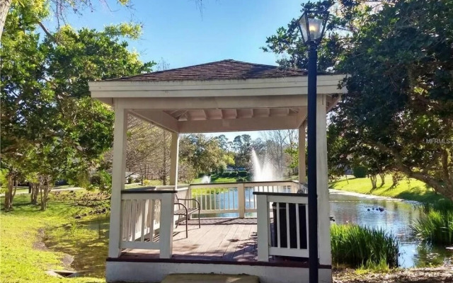Tropical Enchanted Oaks Villa