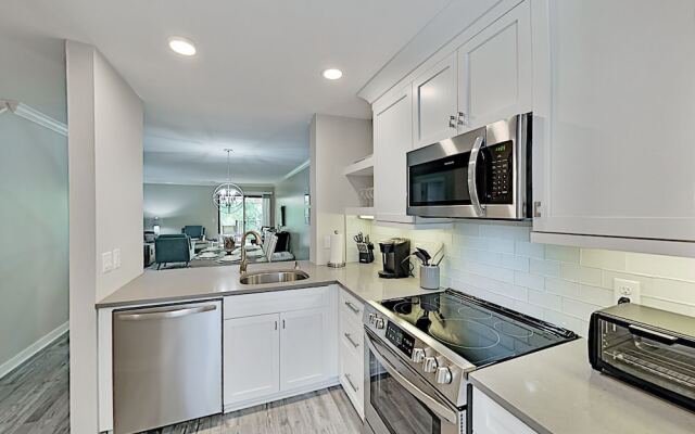 114sprin 2 Bedroom Condo