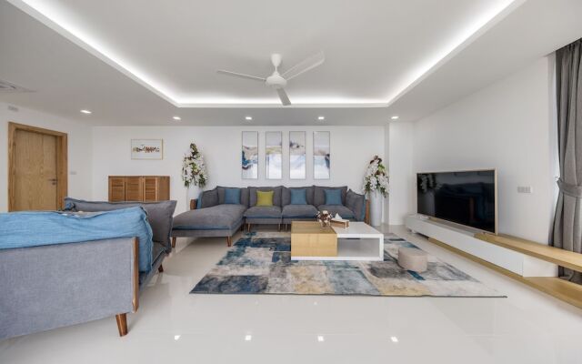 Villa Hailan with Private Pool