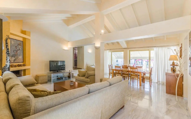 Villa Anna Maria - 3 Bedroom, Private Pool