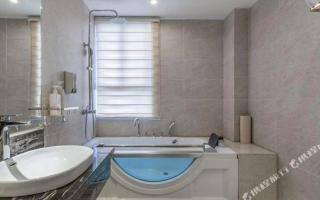 Puzhao Hot Spring Hotel