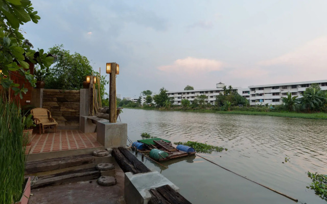 MyHouse Riverside & Pool Villa Near Old Town