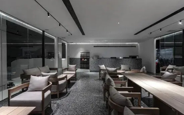 Weizhou Island White House Hotel