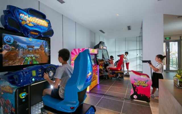 Bright QiandaoLake Resort