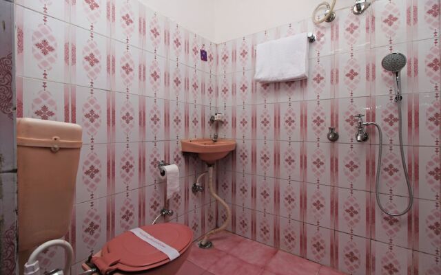 OYO 8793 Home Stay near Mall Road