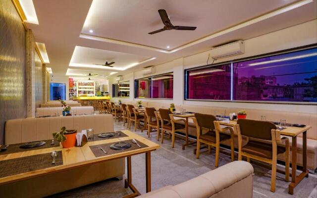 Fabhotel Farmaish Garden
