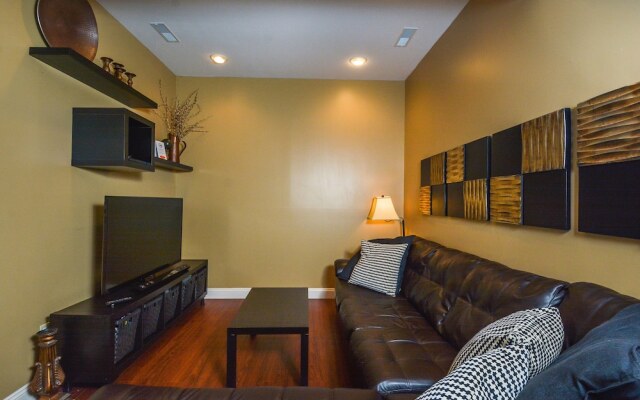 Loft of Luxury 2 Bedroom Townhome