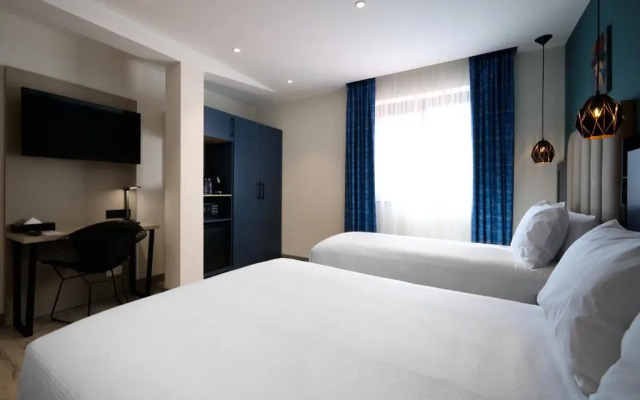 Spark by Hilton Luton