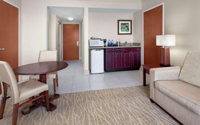 DoubleTree by Hilton Sunrise - Sawgrass Mills