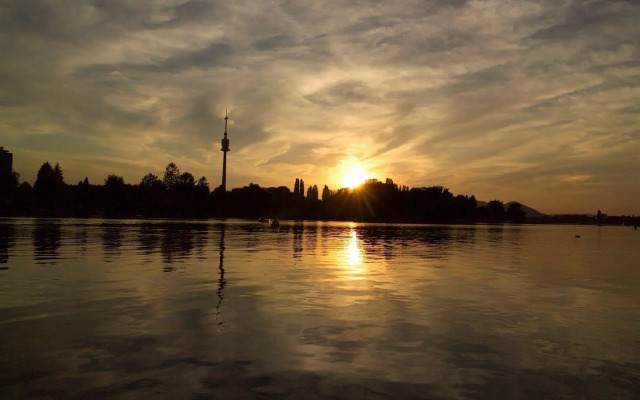 Strandhotel Alte Donau
