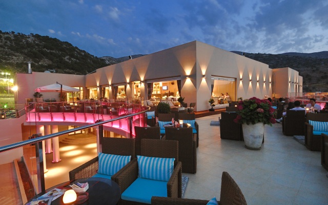 The Noverian Scenic Crete Hilltop Villa Resort & Spa