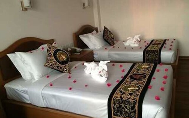 Grand Ngwe Saung Resort