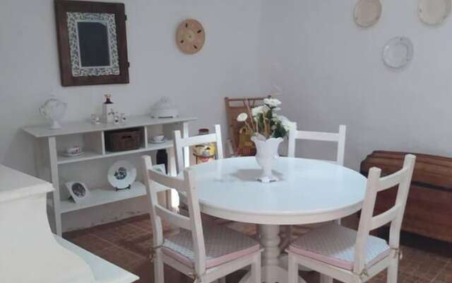 Lovely 3-bed House in Reguengos de Monsaraz