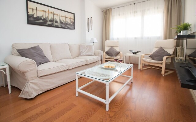 Stunning 3 Bedrooms Apartment