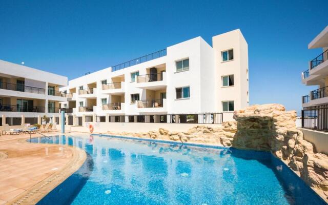 SEABREEZE APARTMENT 200m away from the sea