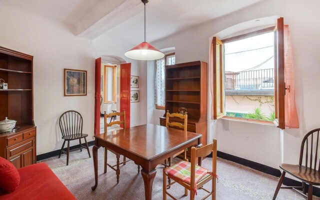 Amazing Apartment in Fezzano With Wifi and 2 Bedrooms