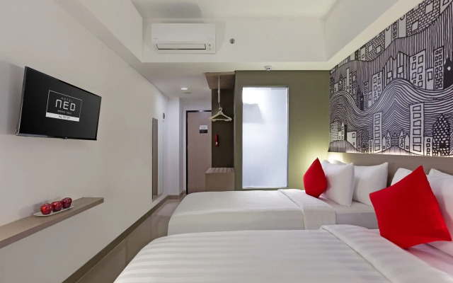 Hotel Neo Gading Solo