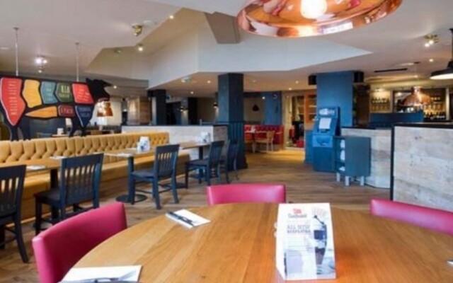 Premier Inn Manchester Airport Heald Green
