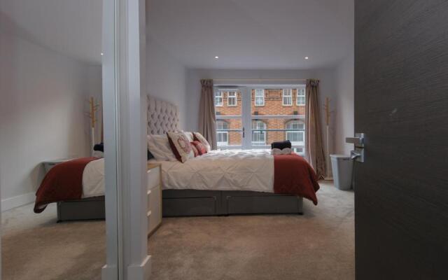 Gorgeous Spacious 2 Bed 2 Bath Apartment