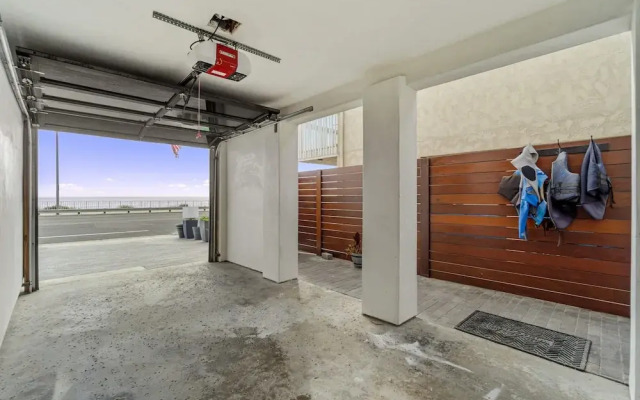 Carlsbad Beachfront Home W Hot tub