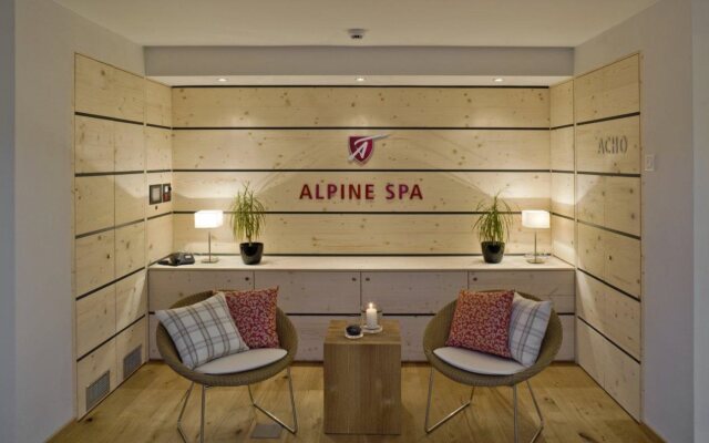 Swiss Alpine Hotel Allalin