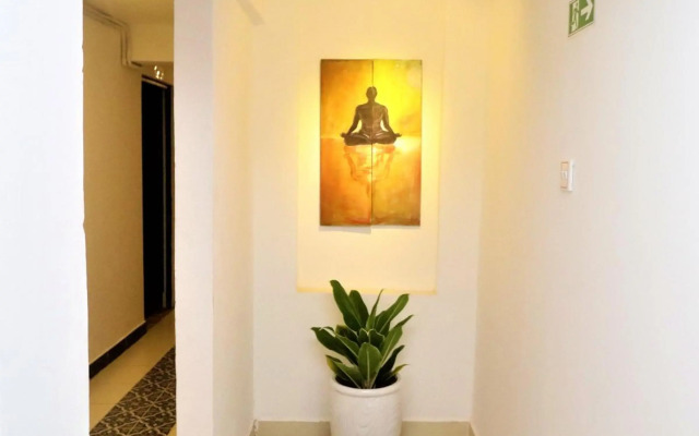 Grand Elevation Hotel