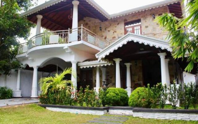 Paradise Hostel Negombo