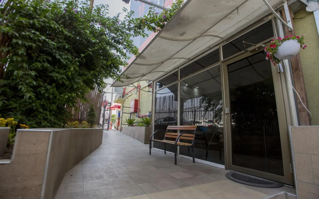 Laguardia Hotel