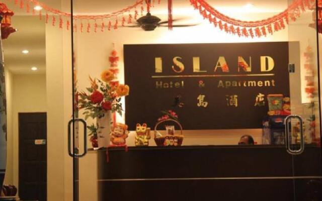 OYO 44078 The Island Hotel