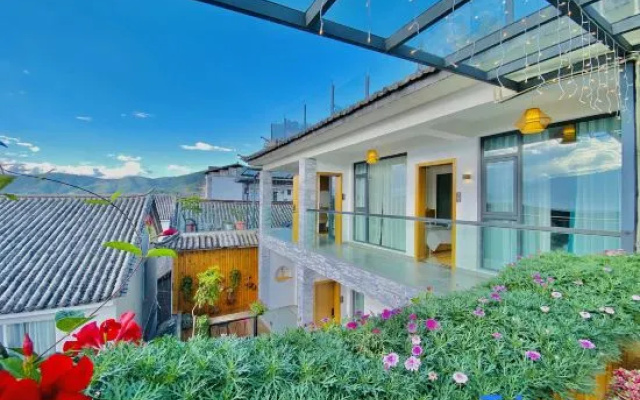 ayan house