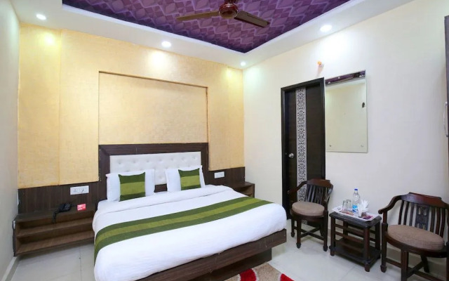 OYO 14157 RS Hotel & Restaurant