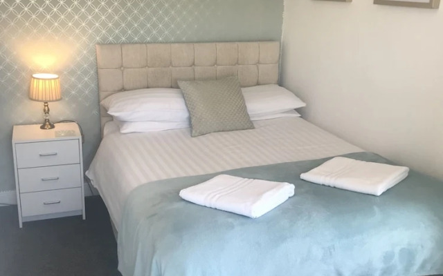 Rooms at The Highcliffe